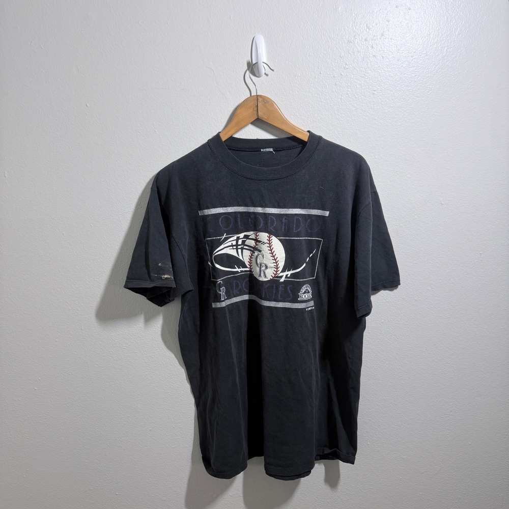 L 92' faded Colorado Rockies